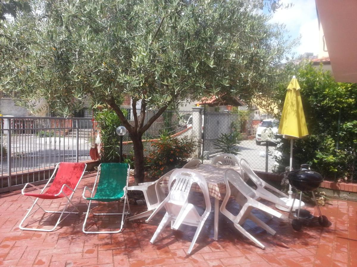 Ca 'Nter Viale Apartamento Romito Magra Exterior foto